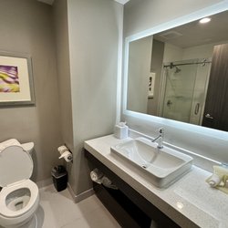 Holiday Inn Express & Suites Garland E - Lake Hubbard I30