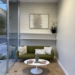 Medical Massage Studio 8 - Waiting area