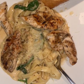 Pappadeaux Seafood Kitchen - Chicken Pasta Mardi Gras - Cajun/Creole Near Me - Alpharetta, Georgia Pappadeaux Seafood Kitchen - Chicken Pasta Mardi Gras - Cajun/Creole Near Me - Alpharetta, Georgia