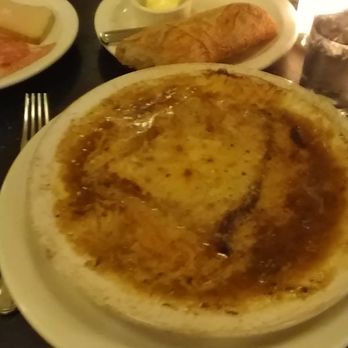 Le Pichet - French onion souo - French Near Me - Seattle, Washington