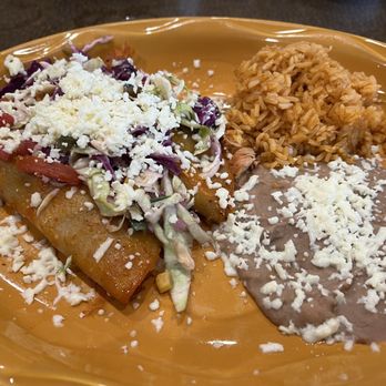 Casa Chapala - Lunch Enchiladas del Rancho - Mexican Near Me - Bastrop, Texas
