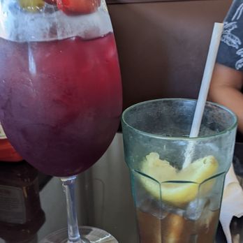 Dutch Valley Restaurant - Sangria and iced tea - Diners Near Me - Sarasota, Florida Dutch Valley Restaurant - Sangria and iced tea - Diners Near Me - Sarasota, Florida