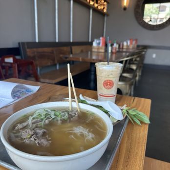 Hiccups Veo Cafe - Asian Fusion Near Me - Carson, California