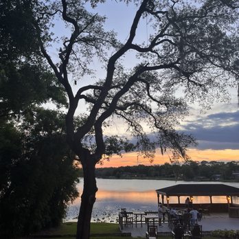 Enzo's on the Lake - Sunset on the lake - Italian Near Me - longwood, Florida