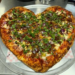 Te Amo Pizza - Al Pastor Heart Pizza