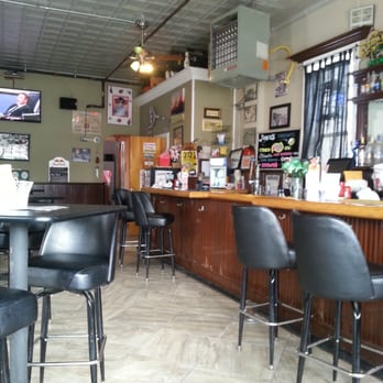 June's Restaurant - a view of the bar and dining area - Dive Bars Near Me - Rensselaer, New York June's Restaurant - a view of the bar and dining area - Dive Bars Near Me - Rensselaer, New York