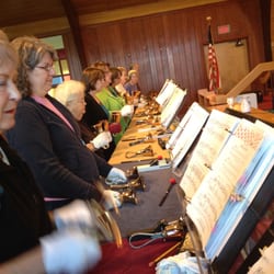 Smith Memorial Presbyterian Church - Handbell choir "Jubilant Bells" practicing