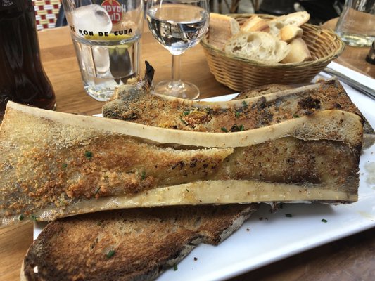 BRASSERIE LE TAMBOUR by null