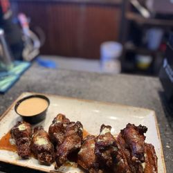 Tio Taco + Tequila Bar - Wings