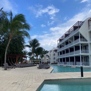 Ocean Riviera Paradise - El Beso swimup rooms - Resorts Near Me - Playa del Carmen, ROO Ocean Riviera Paradise - El Beso swimup rooms - Resorts Near Me - Playa del Carmen, ROO
