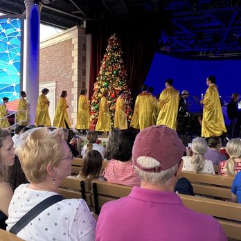 Candlelight Processional - The processional - Performing Arts Near Me - Orlando, Florida Candlelight Processional - The processional - Performing Arts Near Me - Orlando, Florida