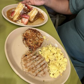 Snooze, an A.M. Eatery - Classic breakfast with strawberry French Toast - Breakfast & Brunch Near Me - Charlotte, North Carolina