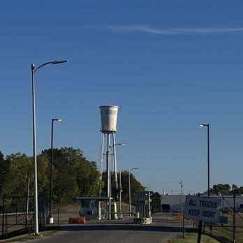 Dixie Cup Water Tower - Landmarks & Historical Buildings Near Me - Lexington, Kentucky