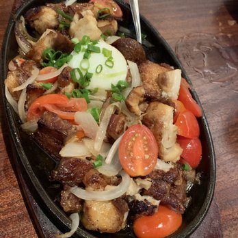 Star Noodle - Bacon and eggs!!!Basically a delicious Filipino sisig dish!!! - Asian Fusion Near Me - Lahaina, Hawaii