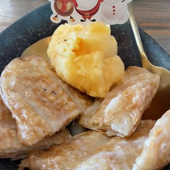 Nara Thai Kitchen - Fried roti with mango sorbet - Thai Near Me - Irvine, California Nara Thai Kitchen - Fried roti with mango sorbet - Thai Near Me - Irvine, California