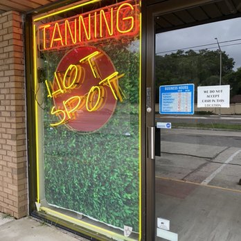Hot Spot - Entry way - Tanning Near Me - Sarasota, Florida Hot Spot - Entry way - Tanning Near Me - Sarasota, Florida