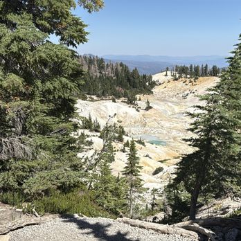 Bumpass Hell Trail - Hiking Near Me