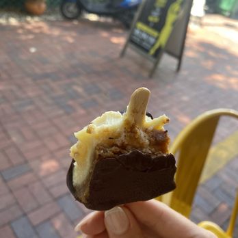 Mattheessen's - Key lime pie on a stick - Desserts Near Me - Key West, Florida
