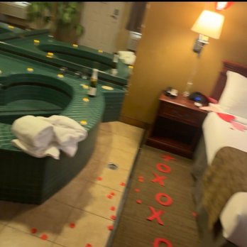 Dynasty Suites Hotel - I decorated m, but I'm sure you can request decor from the office - Hotels Near Me - Riverside, California Dynasty Suites Hotel - I decorated m, but I'm sure you can request decor from the office - Hotels Near Me - Riverside, California