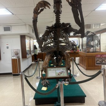 Orton Geological Museum - Metal onyx Jeffersoni - Giant Ground Sloth - Museums Near Me - Columbus, Ohio Orton Geological Museum - Metal onyx Jeffersoni - Giant Ground Sloth - Museums Near Me - Columbus, Ohio
