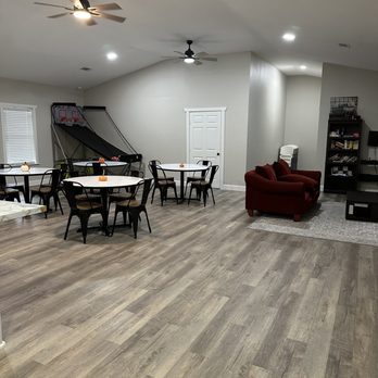 Reveille Ridge RV Park - Recreation room - RV Parks Near Me - Bryan, Texas Reveille Ridge RV Park - Recreation room - RV Parks Near Me - Bryan, Texas