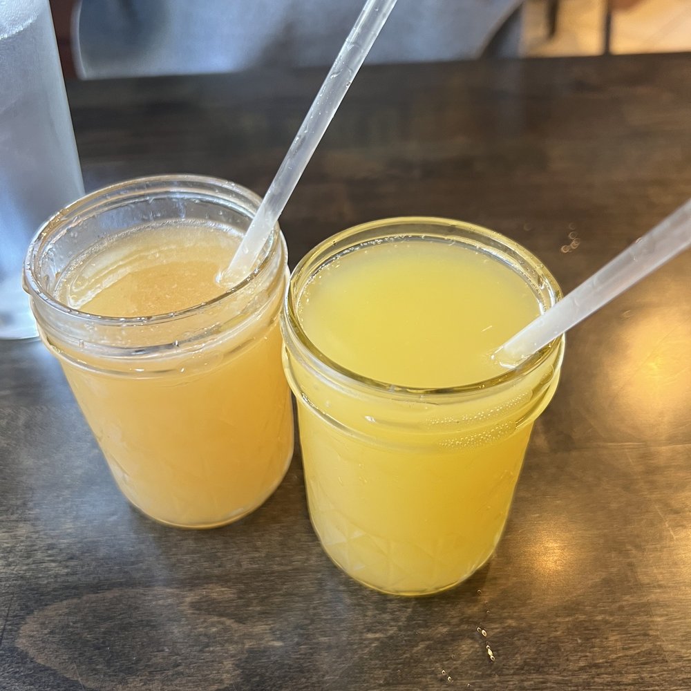 B Matthews Eatery - Elderberry mimosa, passion fruit mimosa - New American Near Me - Savannah, Georgia B Matthews Eatery - Elderberry mimosa, passion fruit mimosa - New American Near Me - Savannah, Georgia