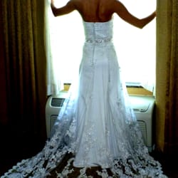 Alessias Bridal - Love this shadow train. It make the dress very unique!