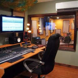 Thunder Studios Hawaii - Control room
