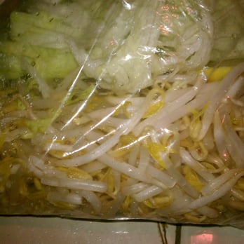 Pacific Noodle House - Wilted bean sprouts and iceberg lettuce. Take out is not great. - Vietnamese Near Me - Compton, California