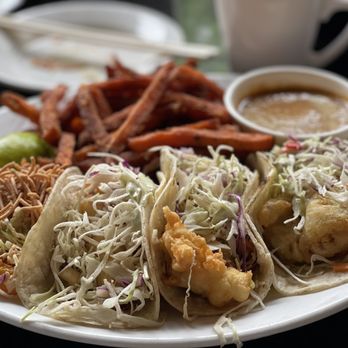 Wild Ginger Restaurant - Tempura Fish Tacos Sandwich - Asian Fusion Near Me - Franklin, Tennessee