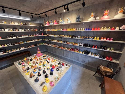 Byōdo-in Temple by null