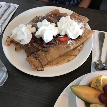 Broken Yolk Cafe - Breakfast & Brunch Near Me - Del Mar, California Broken Yolk Cafe - Breakfast & Brunch Near Me - Del Mar, California