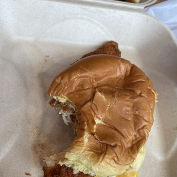 Dave's Hot Chicken - Chicken Shop Near Me - New York, New York