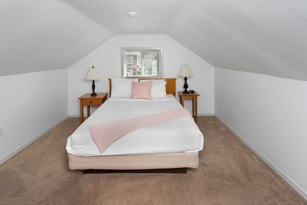Inn at Haystack Rock by null