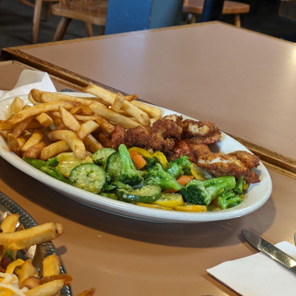 Family BBQ Hickry Pit - Jumbo Prawns (fried) with fries and mixed veggies - Barbeque Near Me - Livermore, California Family BBQ Hickry Pit - Jumbo Prawns (fried) with fries and mixed veggies - Barbeque Near Me - Livermore, California