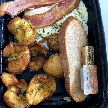 Berkeley Social Club - two eggs breakfast - Breakfast & Brunch Near Me - Berkeley, California