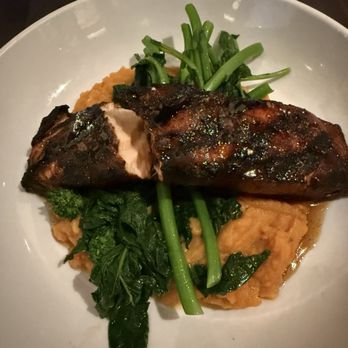 Hilltop Kitchen & Bar - Salmon - Wine Bars Near Me - Syosset, New York