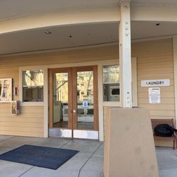 Primero Grove - Fancy pants laundry facility.