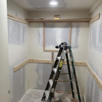 Avelar Remodeling - Shelving prep - Flooring Near Me