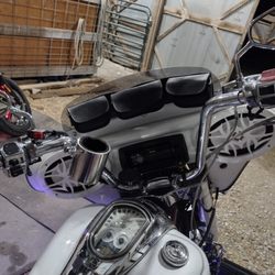 Sounds of Heaven Audio - Custom 200 watt 6x9 stereo system on a Yamaha Roadliner.