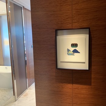Grand Hyatt Manila - Hotels Near Me - Taguig, NCR