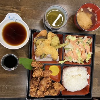Kenko Ya - Shrimp and Vegetable Tempura & Mochiko Chicken Combo Meal - Japanese Near Me - Kaneohe, Hawaii