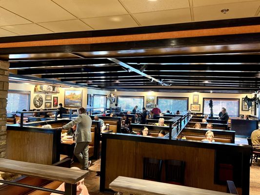 LongHorn Steakhouse by null