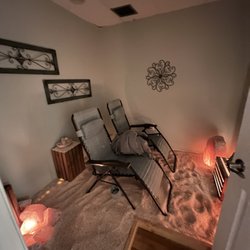 Spiritquest - Cozy little salt room for two!