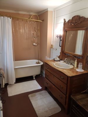 Shaw House Inn by null