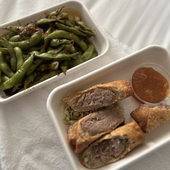 Hideout - Edamame and Kalua Egg Rolls - Bars Near Me - Honolulu, Hawaii