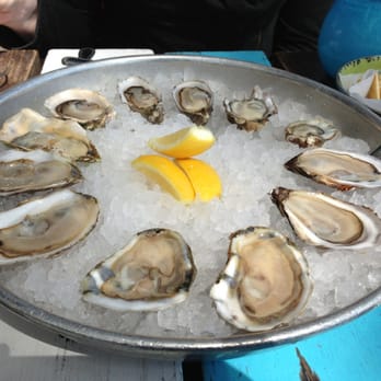 Perla's - Assorted oysters - Seafood Near Me - Austin, Texas