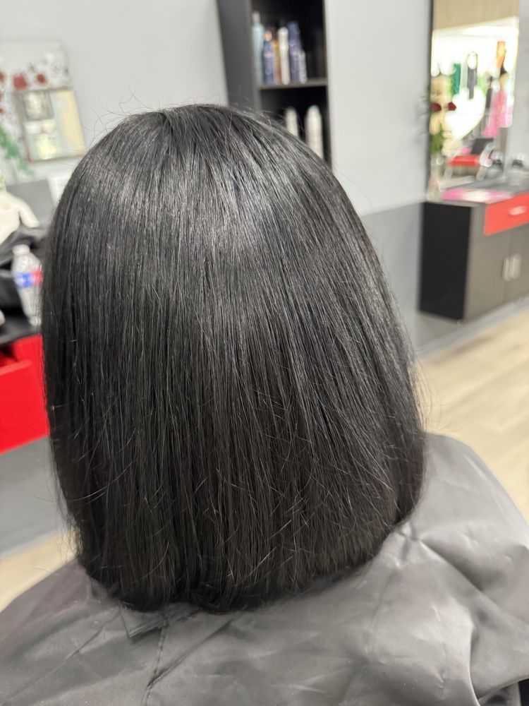 Barbie Salon & Boutique  Image