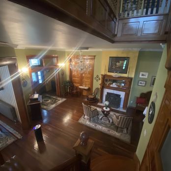Victoria On Main - Warm and welcoming lobby - Bed & Breakfast Near Me - Corry, Pennsylvania