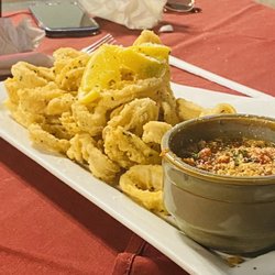 Mario's Italian Resturant & Bar - Calamari was delicious also
